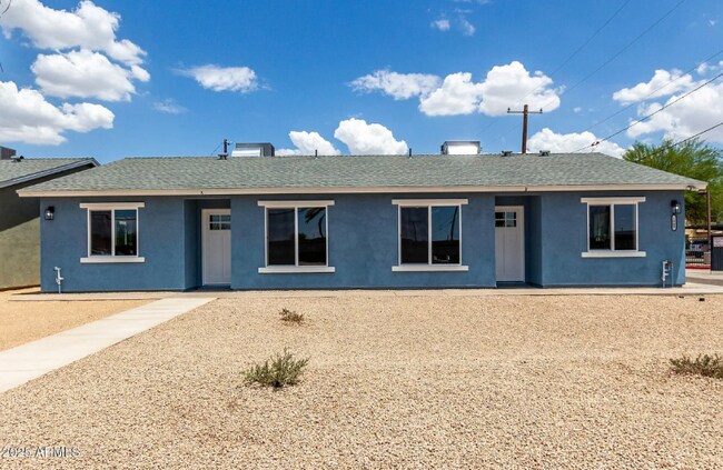 Building Photo - 1009 S 17th Ave