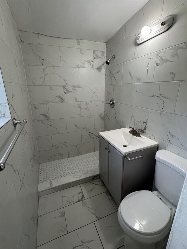 Foto del edificio - 1608 NW 11th St