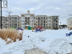 Building Photo - 50-250 Lakebreeze Dr