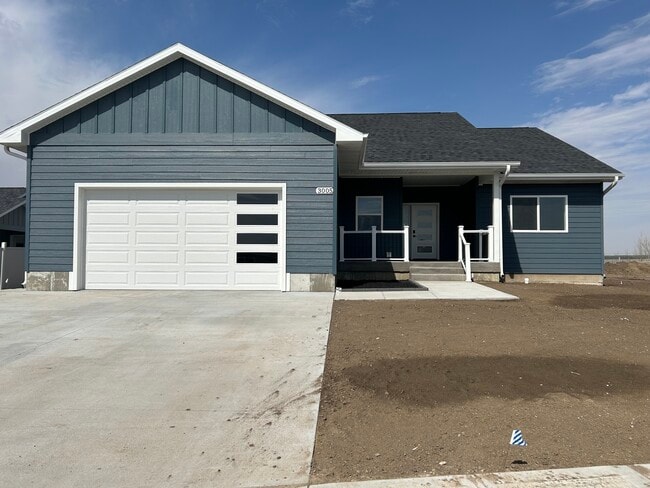 Building Photo - 2906 W Laux Dr