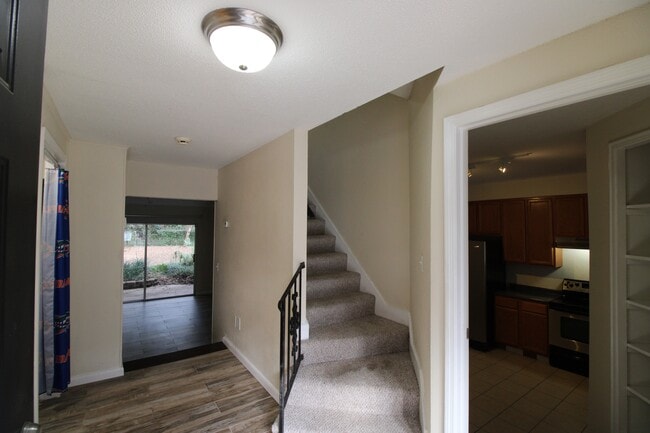 Building Photo - 507 NW 39th Rd