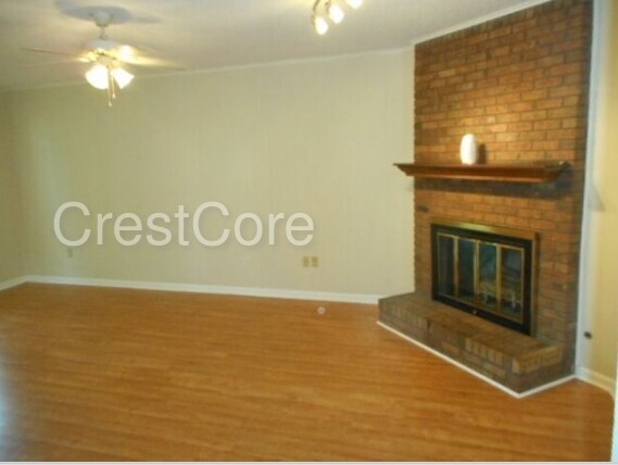 Building Photo - 6911 Clover Hill Cv