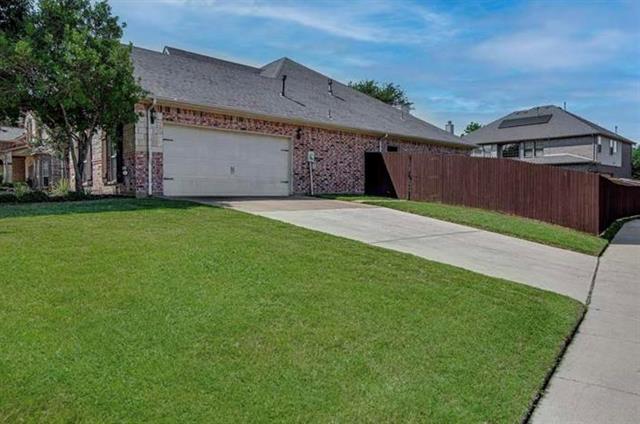 Building Photo - 1307 Genesis Dr