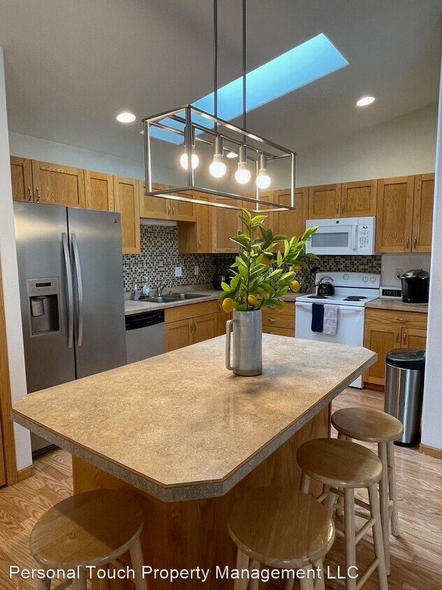 Primary Photo - 3 br, 2 bath House - 3605 Fillmore St