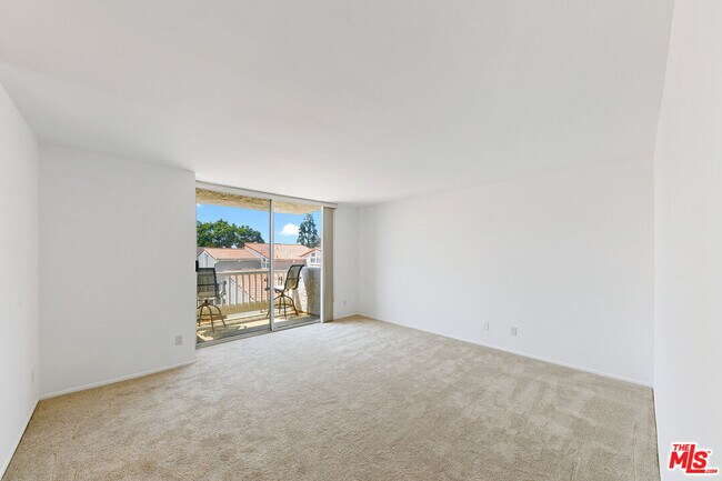 Foto del edificio - 28206 Rey De Copas Ln