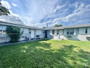 Building Photo - 7551 Venetian St