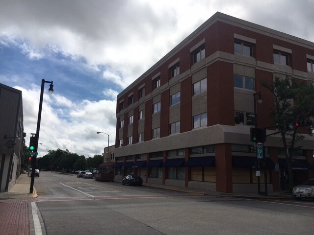 Building Photo - 131 S Main St