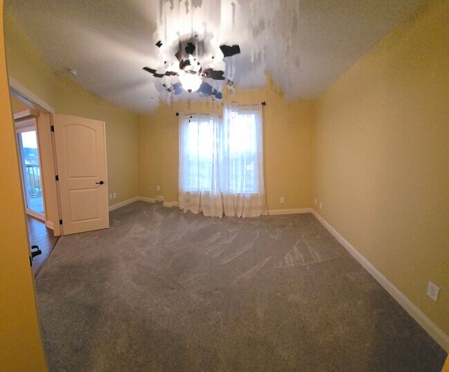 Dormitorio principal - 133 Ella Kinley Cir