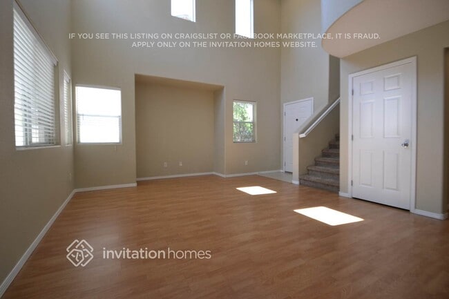 Building Photo - 942 Cantabria Heights Ave