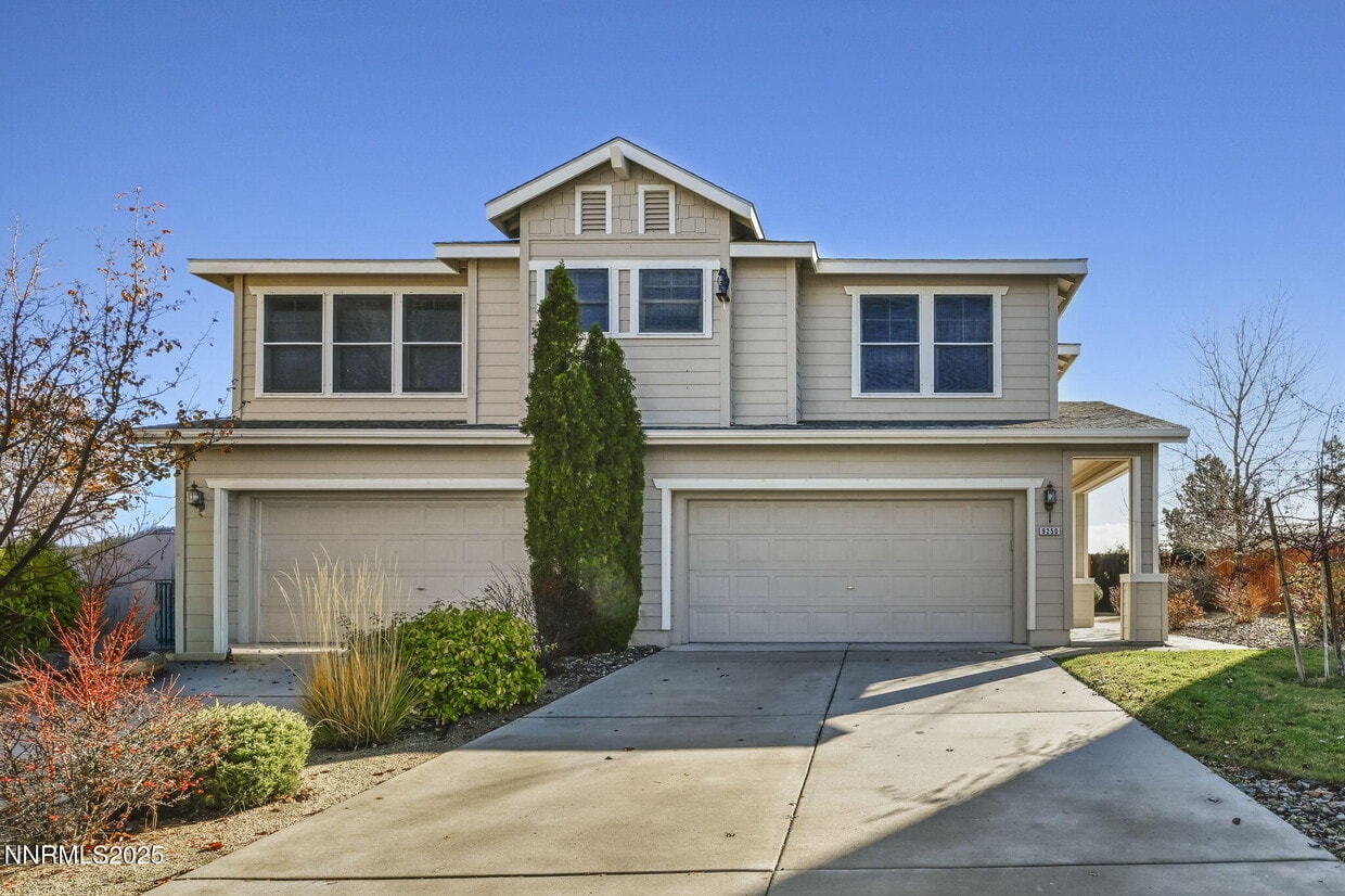 Primary Photo - 9250 Lone Wolf Cir