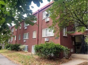 Building Photo - 2112 Garfield Ave