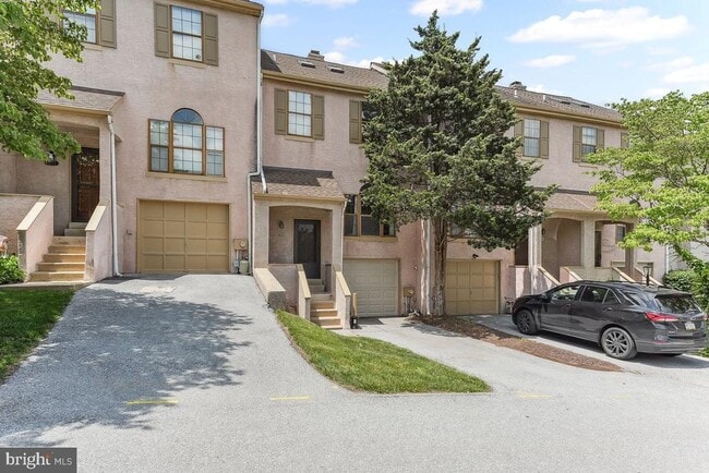 Building Photo - 3204 Stoneham Dr