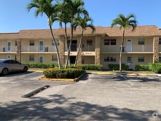 Building Photo - 9911 Sandalfoot Blvd