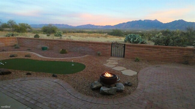 Foto del edificio - 2 br, 2 bath House - 967 W Vuelta del Yaba