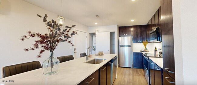 Foto del edificio - 6025 W Thomas Rd