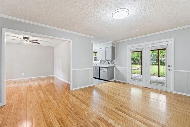 Building Photo - 2119 N 55th Pl
