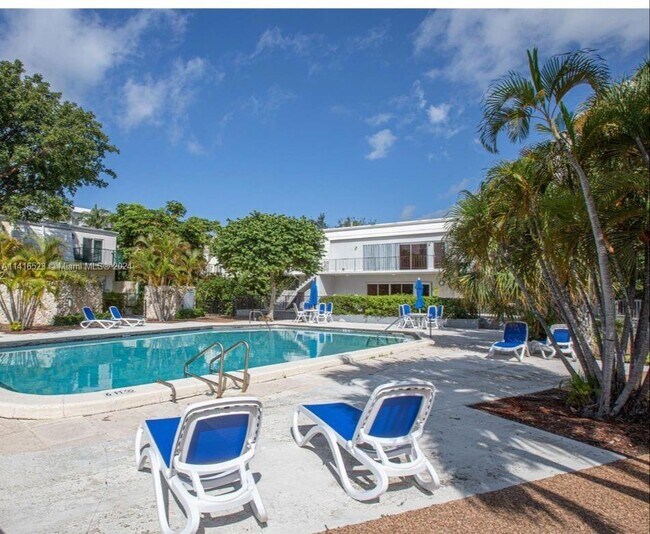 Foto del edificio - 236 Seaview Dr