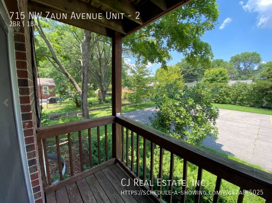 Building Photo - 715 NW Zaun Ave
