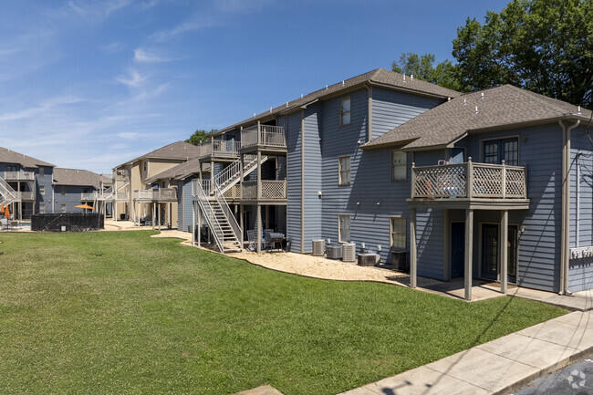 Building Photo - Park Towne Apartments