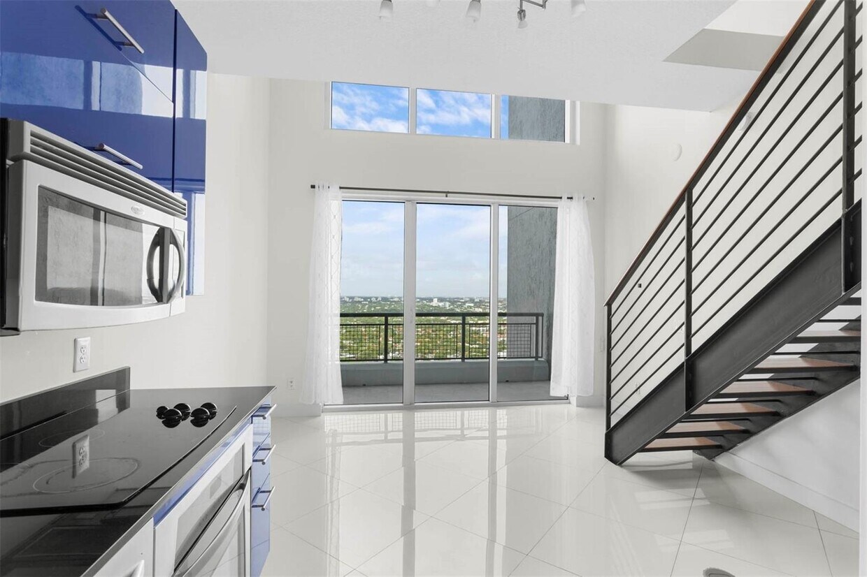 Foto principal - 60 SW 13th St
