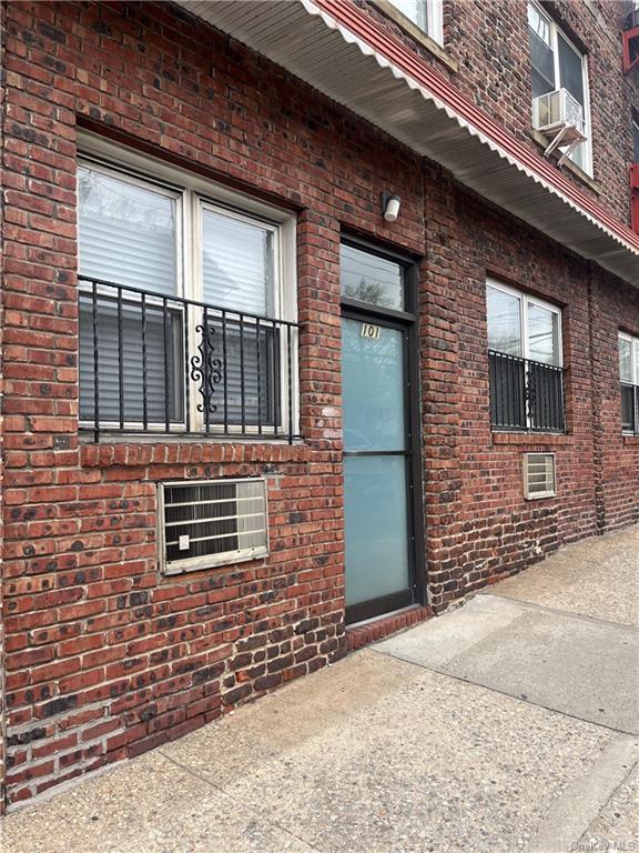 Foto del edificio - 101 Lincoln Ave