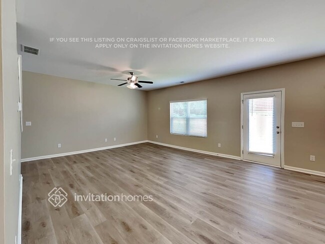 Building Photo - 544 S Fortune Way