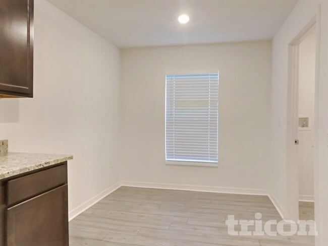 Foto del edificio - 4446 Horse Creek Ln