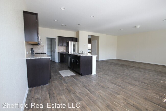 Building Photo - 4 br, 2.5 bath House - 3003 Tilmon