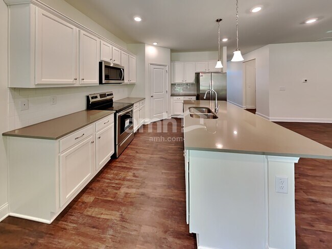 Foto del edificio - 2062 Windsor Park Ave