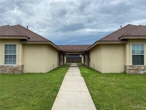 Building Photo - 20 Diamondhead Ave