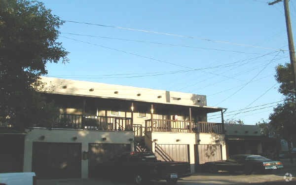 Building Photo - 509-515 C St