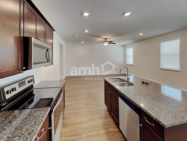 Building Photo - 2357 E Tumbleweed Rd