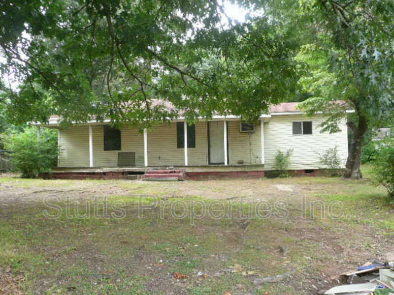 310 Goodwin Ave, Muscle Shoals, AL 35661 House Rental in Muscle
