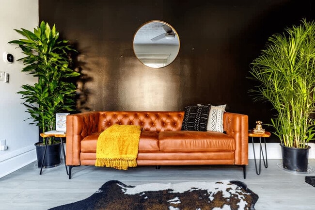 Foto del edificio - 313 W 4th Ave