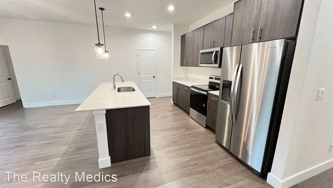 Building Photo - 4 br, 2 bath House - 1285 Hastings Rd SW