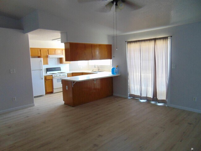 Foto del edificio - 11377 E 26th St