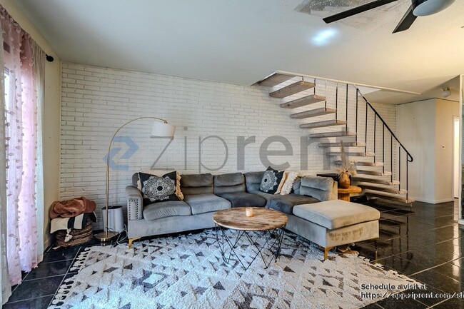 Foto del edificio - 7825 Rue St Cyr St