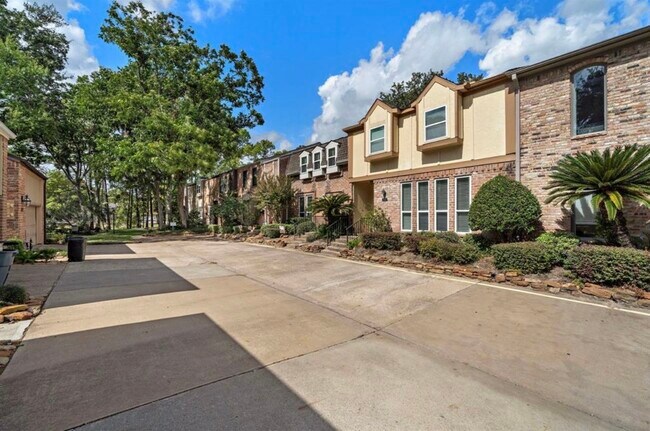 Foto del edificio - 15167 Kimberley Ct