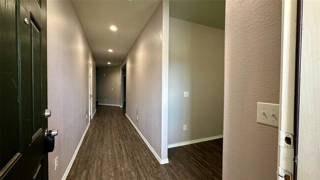 Building Photo - 4302 Whiskey River Dr