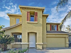 Building Photo - 301 Unity Cir