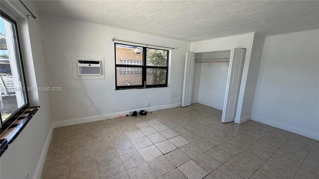Foto del edificio - 2230 Service Rd