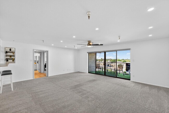 Foto del edificio - 425 S Parkcrest
