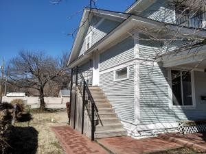 Primary Photo - 2410 1/2 W Douglas Ave