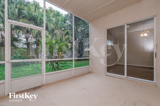 Foto del edificio - 10107 Arbor Run Dr