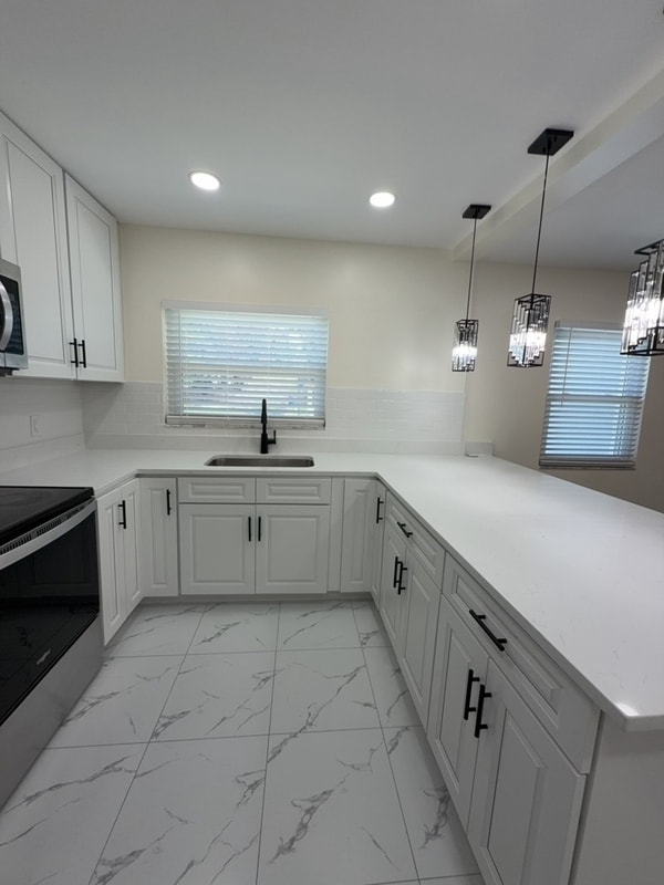 Photo - 270 W Pineloch Ave House