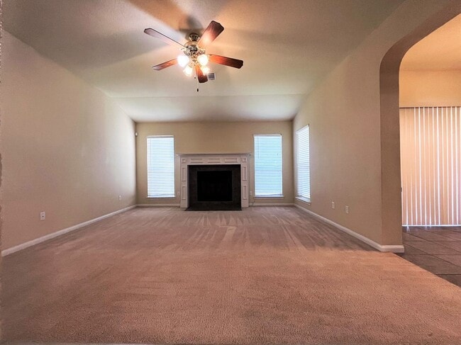 Building Photo - Available NOW!!!! Beautiful 1 story, 4 bed...