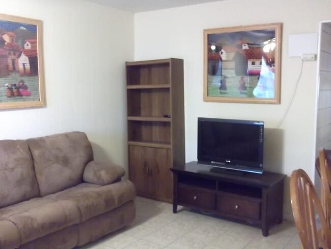 Foto del edificio - 6400 Edgemere Blvd