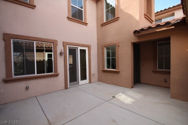 Building Photo - 11388 Newton Commons Dr