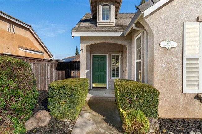 Foto del edificio - Beautiful 3(4) Bedroom/2 Bath Home Located in Lodi Ca