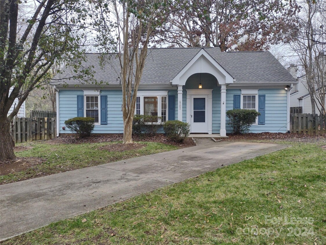 Foto principal - 4702 Topsail Ct